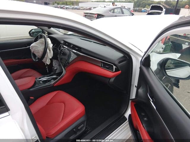 2019 TOYOTA CAMRY XSE 5