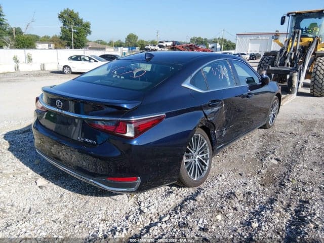 2022 LEXUS ES 300H 4