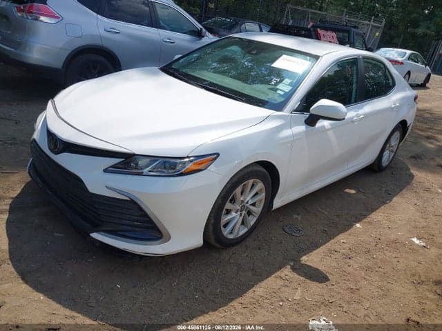 2024 TOYOTA CAMRY LE 2