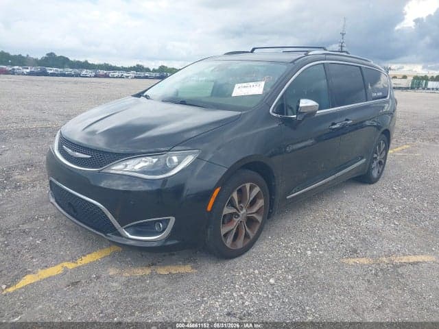 2017 CHRYSLER PACIFICA LIMITED 2