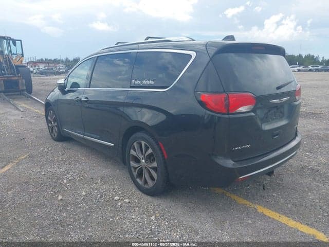 2017 CHRYSLER PACIFICA LIMITED 3