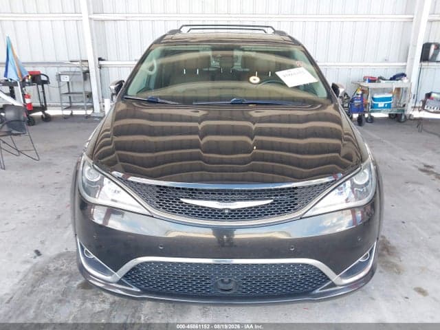 2017 CHRYSLER PACIFICA LIMITED 6