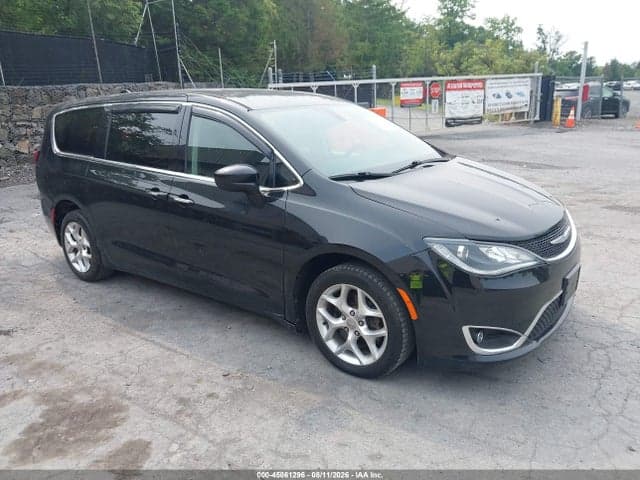 2017 CHRYSLER PACIFICA TOURING PLUS 1