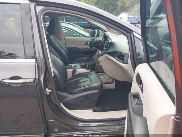 2017 CHRYSLER PACIFICA TOURING-L PLUS 5