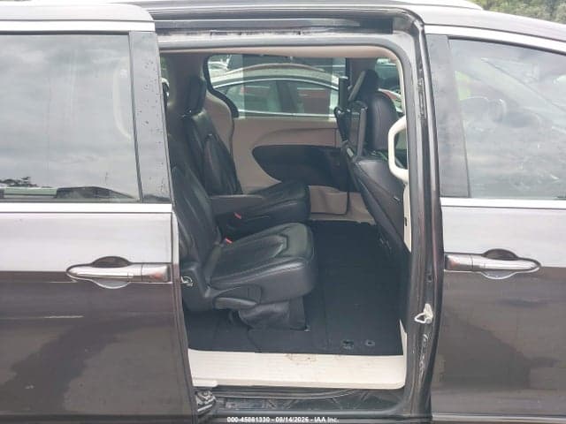 2017 CHRYSLER PACIFICA TOURING-L PLUS 8