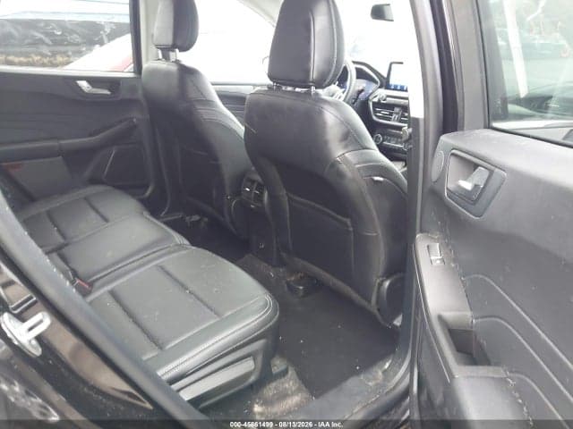 2021 FORD ESCAPE TITANIUM 8