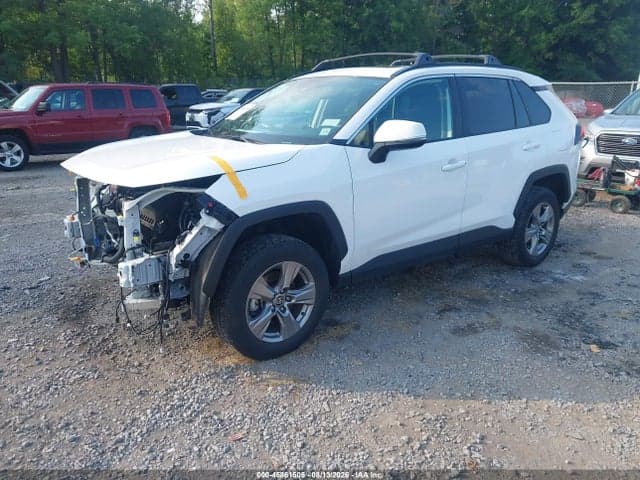2024 TOYOTA RAV4 XLE 2