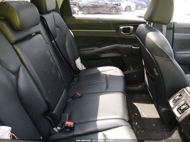 2025 KIA SORENTO S 8