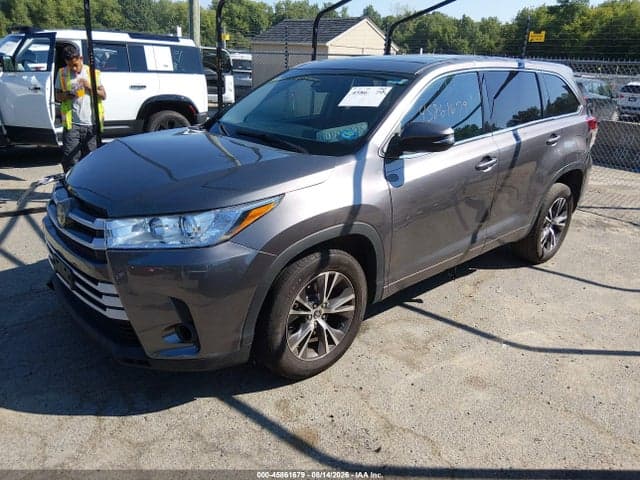 2018 TOYOTA HIGHLANDER LE 2