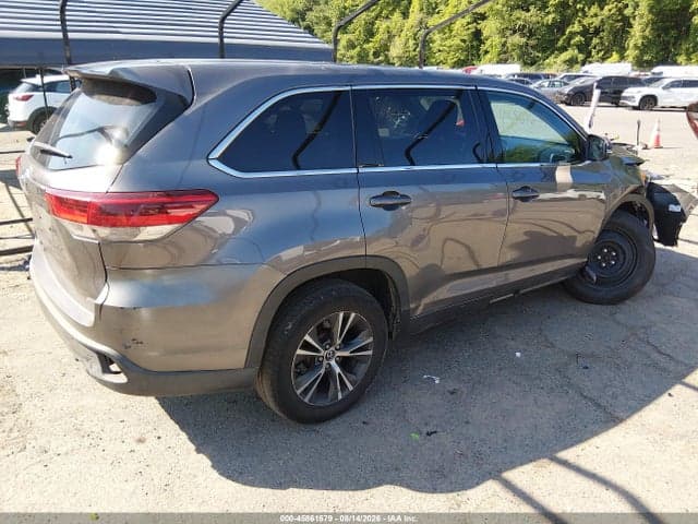 2018 TOYOTA HIGHLANDER LE 4