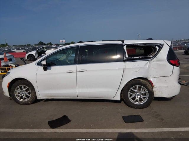 2023 CHRYSLER PACIFICA TOURING L 15
