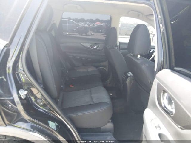 2017 NISSAN ROGUE SV 8