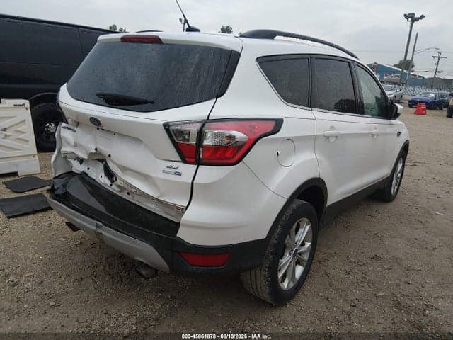 2017 FORD ESCAPE SE 4