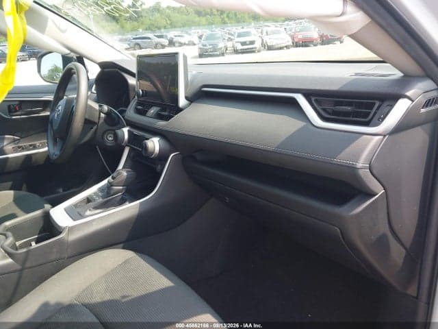 2023 TOYOTA RAV4 LE 5