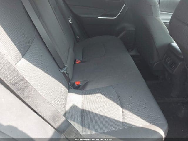 2023 TOYOTA RAV4 LE 8