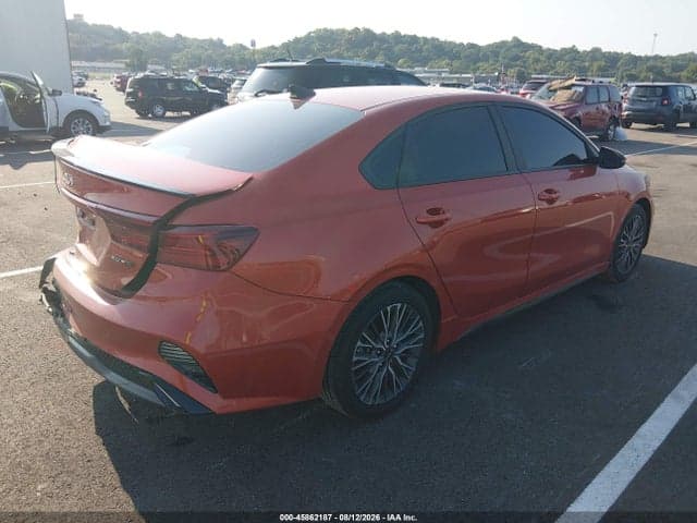 2023 KIA FORTE GT-LINE 4
