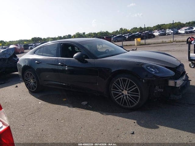 2017 PORSCHE PANAMERA 4 14