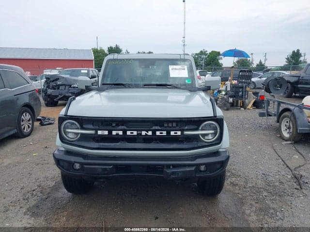 2024 FORD BRONCO OUTER BANKS 12