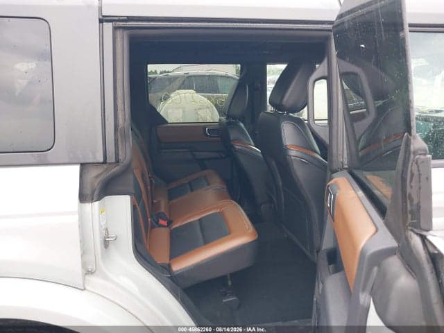 2024 FORD BRONCO OUTER BANKS 8