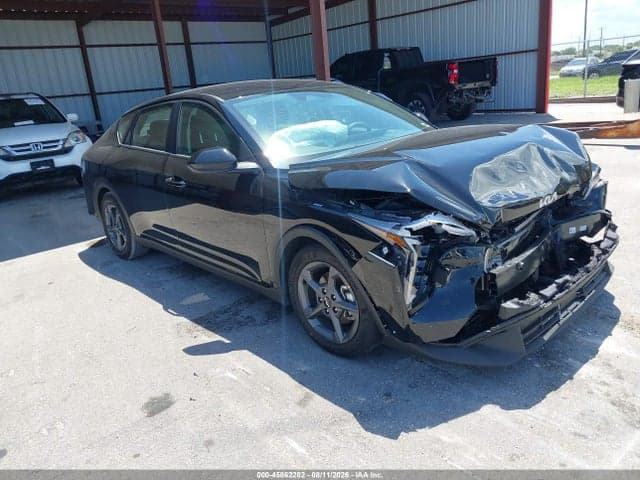 2026 KIA K4 LXS 1