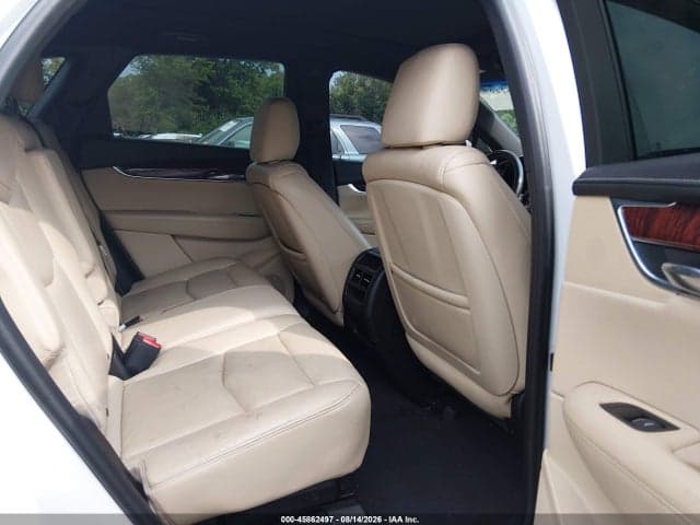 2017 CADILLAC XT5 LUXURY 8
