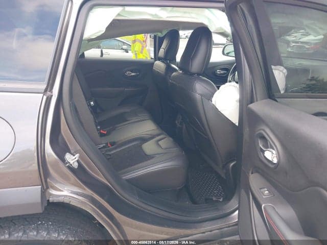 2020 JEEP CHEROKEE TRAILHAWK 4X4 8