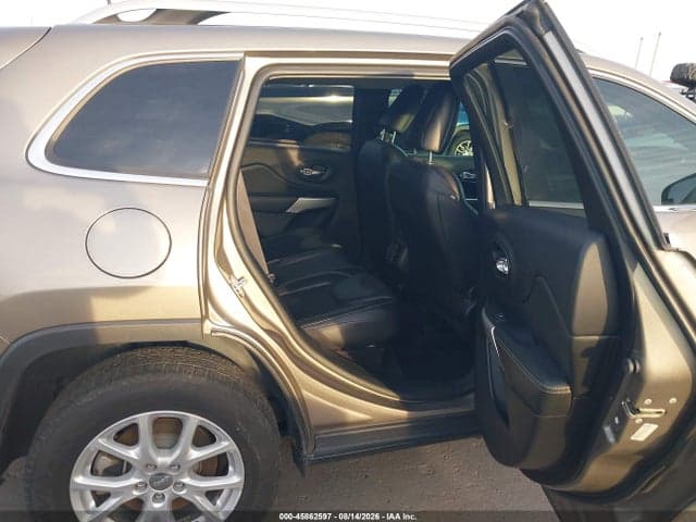 2018 JEEP CHEROKEE LATITUDE PLUS 4X4 8