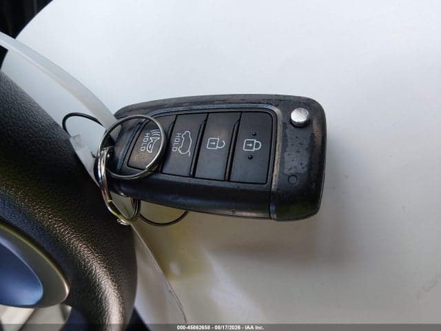 2019 HYUNDAI KONA SE 11
