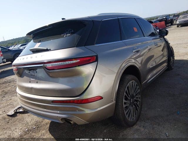 2020 LINCOLN CORSAIR RESERVE 4
