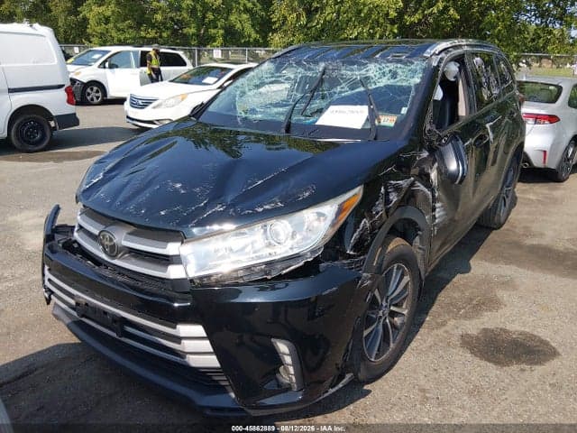 2018 TOYOTA HIGHLANDER XLE 2