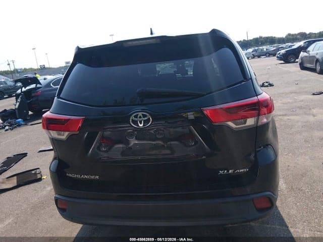 2018 TOYOTA HIGHLANDER XLE 16