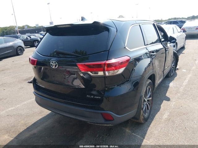 2018 TOYOTA HIGHLANDER XLE 4