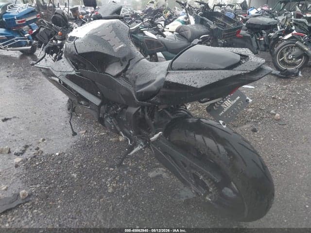 2026 YAHAMA R7 3