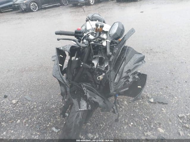 2026 YAHAMA R7 5