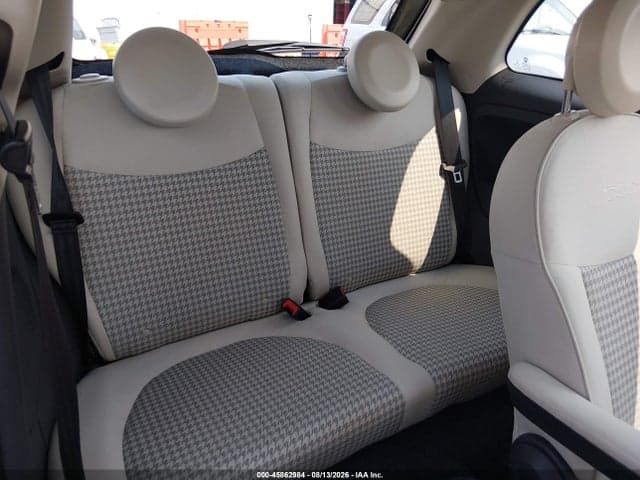 2018 FIAT 500 POP 8
