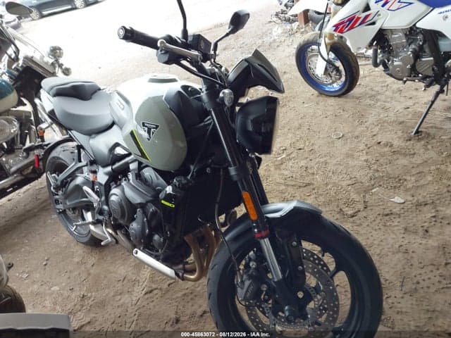 2026 TRIUMPH TRIDENT 900 1