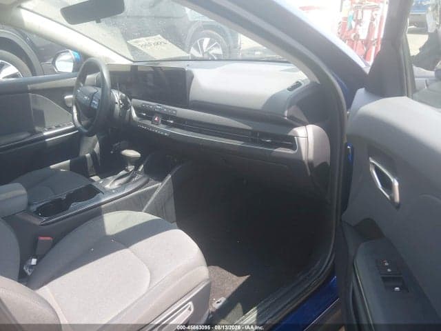 2025 KIA K4 LXS 5