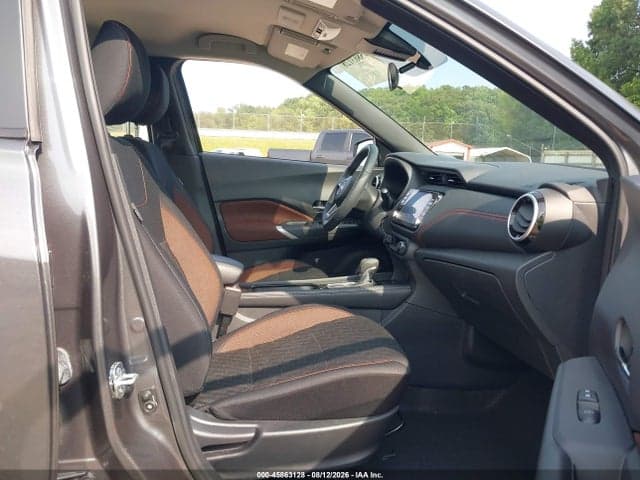 2024 NISSAN KICKS SR XTRONIC CVT 5