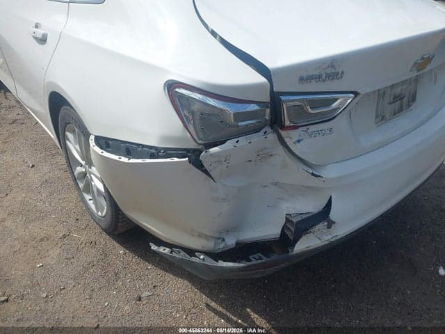2017 CHEVROLET MALIBU 1LT 5