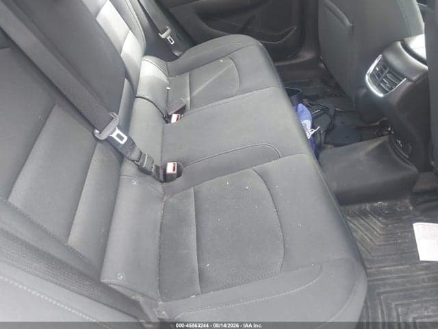 2017 CHEVROLET MALIBU 1LT 7