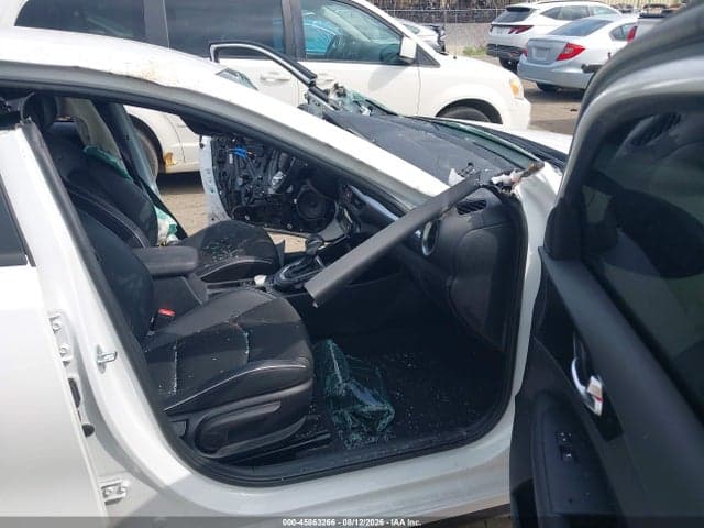 2022 KIA FORTE GT-LINE 5