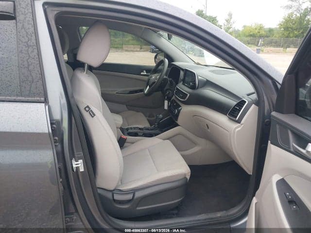 2019 HYUNDAI TUCSON SE 5