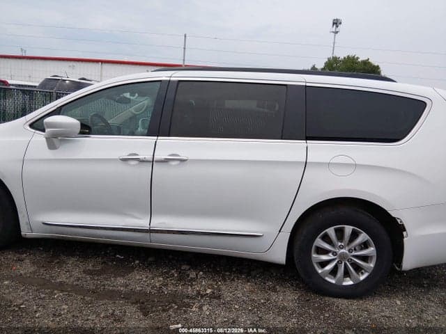2017 CHRYSLER PACIFICA TOURING-L 15