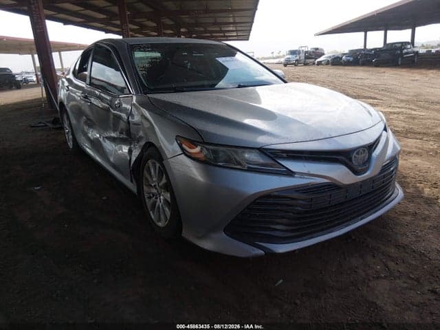 2018 TOYOTA CAMRY LE 1