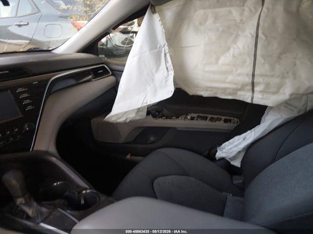 2018 TOYOTA CAMRY LE 5