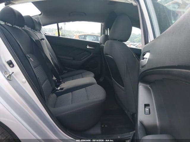 2018 KIA FORTE LX 8