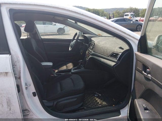 2018 HYUNDAI ELANTRA SE 5