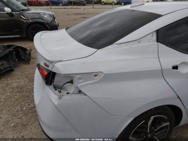 2024 NISSAN VERSA 1.6 SR 21