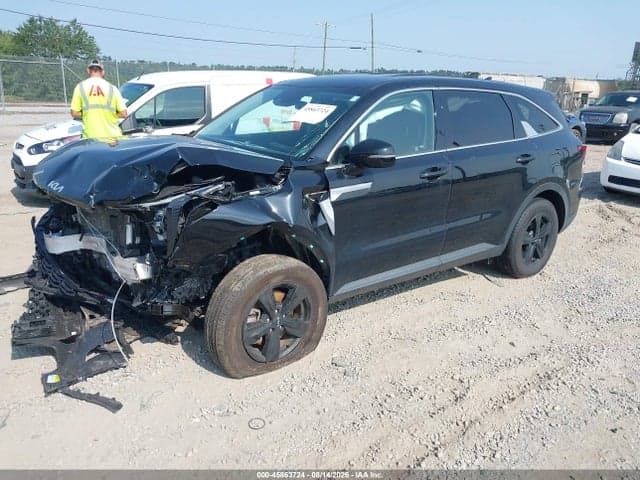 2025 KIA SORENTO 2