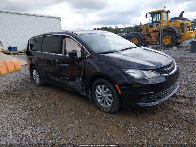 2017 CHRYSLER PACIFICA TOURING 1
